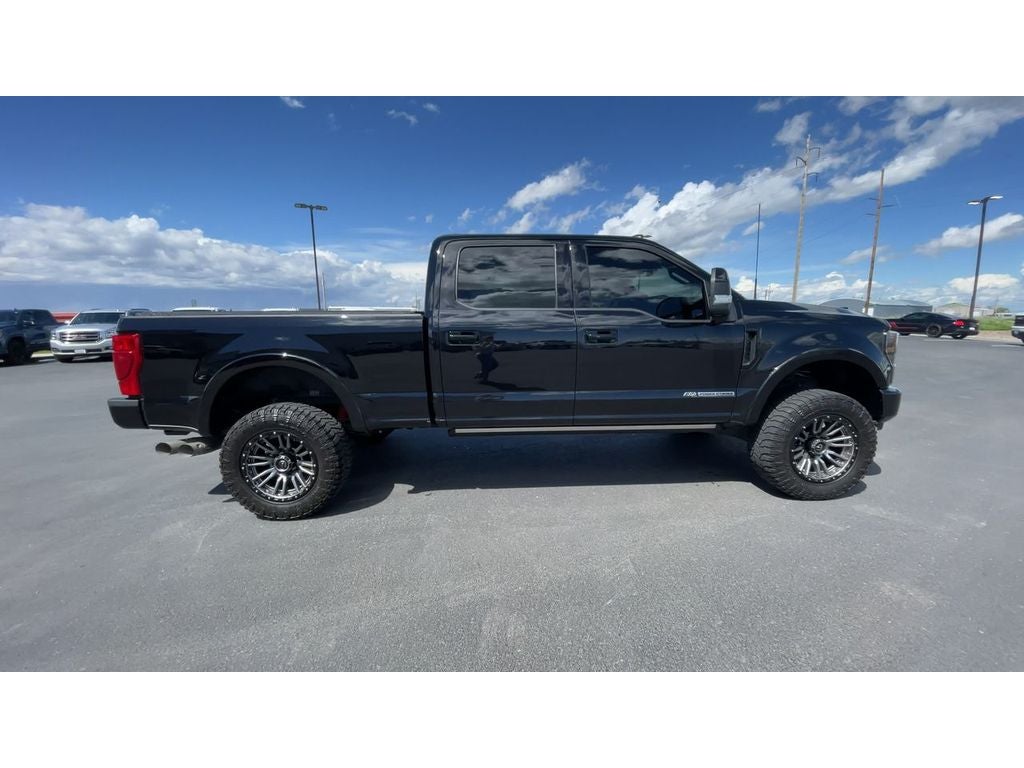 2022 Ford F-350 LARIAT