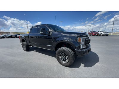 2022 Ford F-350 LARIAT