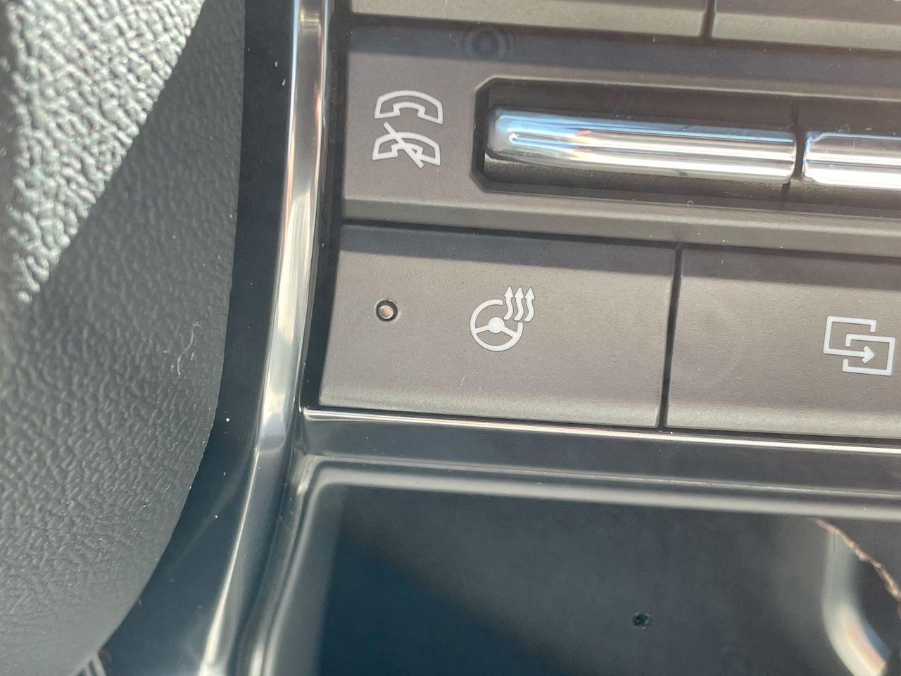2027 GMC Acadia AT4 - Photo 35