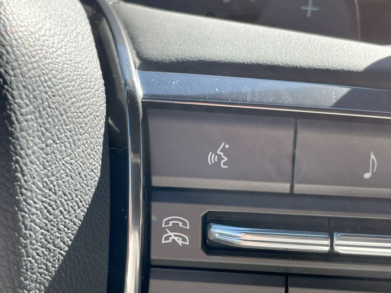 2027 GMC Acadia AT4 - Photo 38