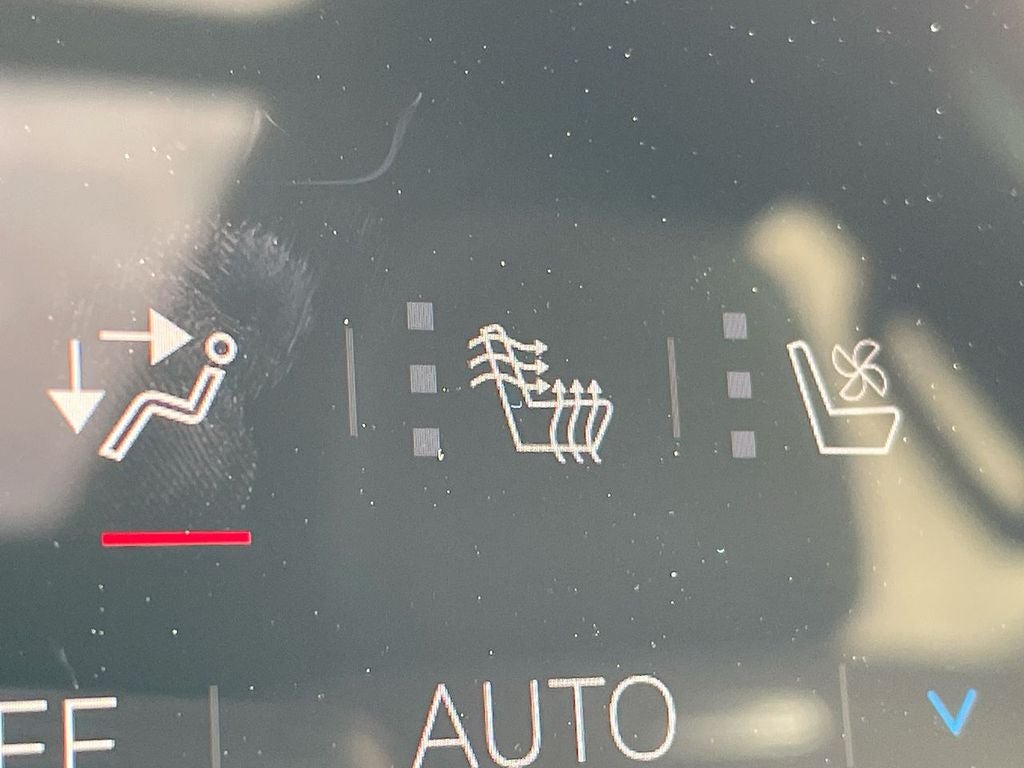 2027 GMC Acadia Denali Ultimate - Photo 20