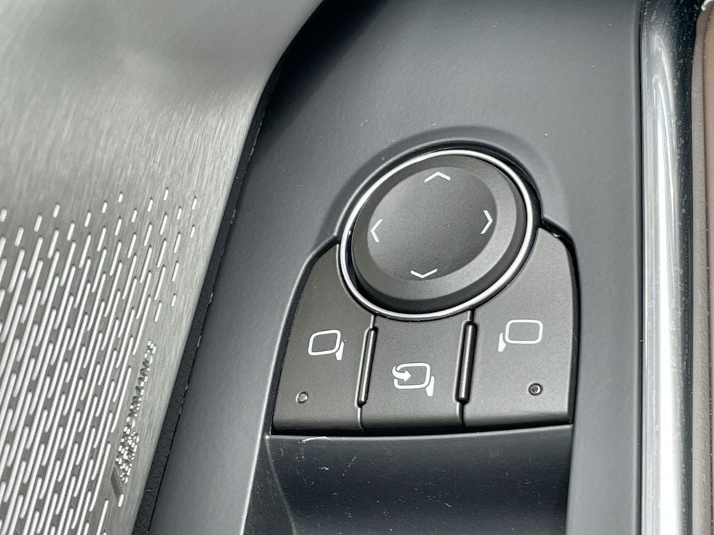 2027 GMC Acadia Denali Ultimate - Photo 23