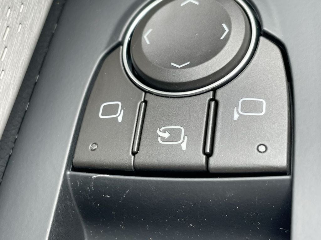 2027 GMC Acadia Denali Ultimate - Photo 35