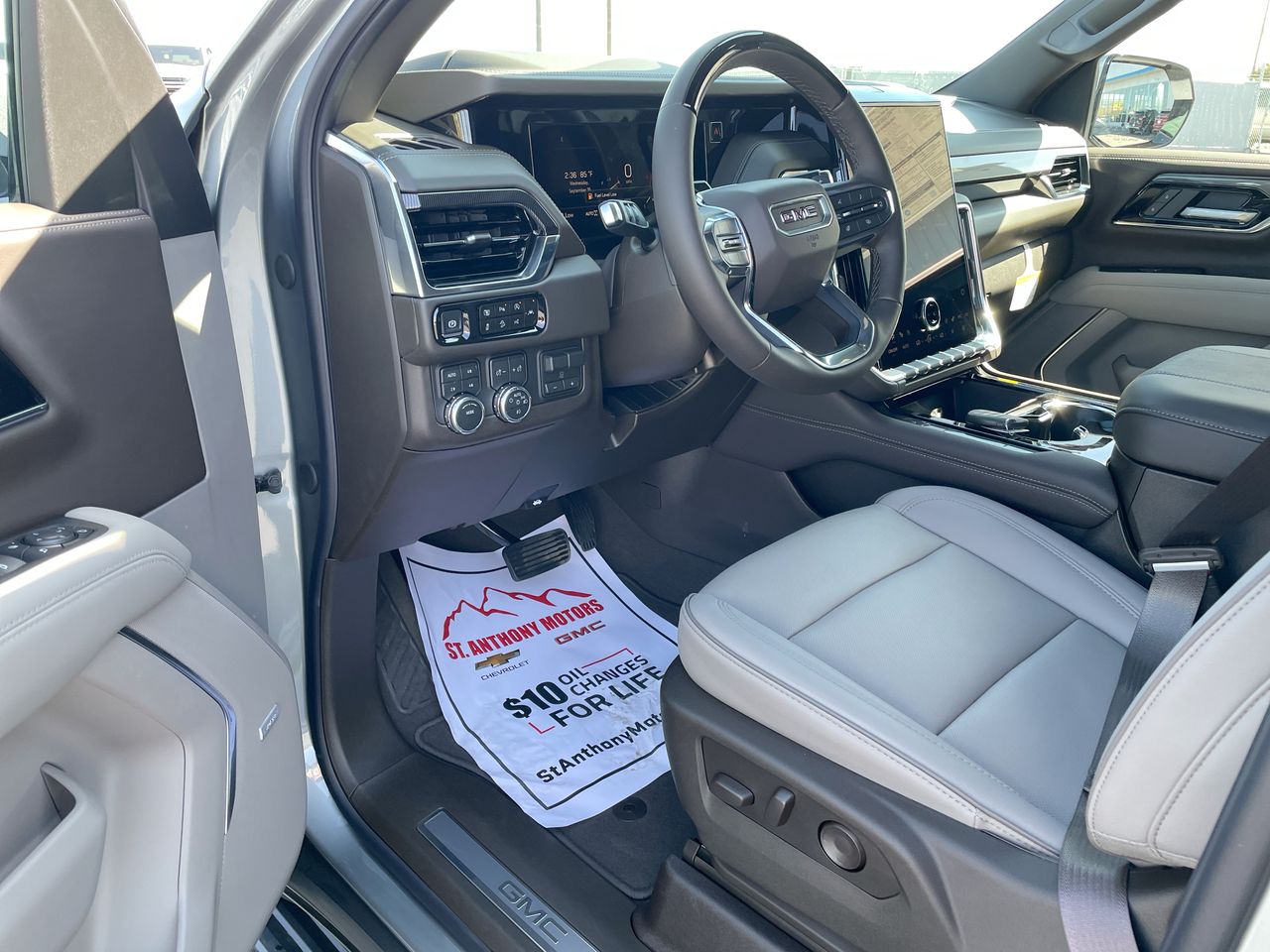 2026 GMC Yukon Elevation