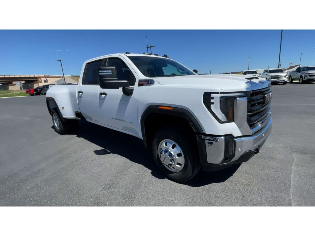 2026 GMC Sierra 3500 HD Pro DRW
