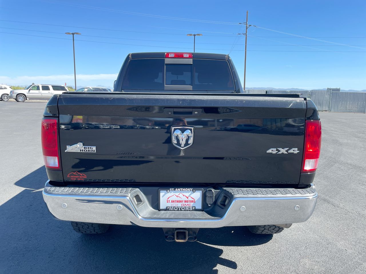 2017 RAM 2500 Big Horn Crew Cab 4x4 6'4" Box