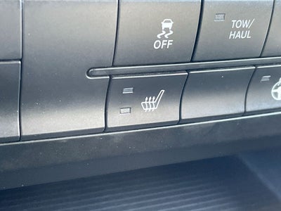 2017 RAM 2500 Big Horn Crew Cab 4x4 6'4" Box
