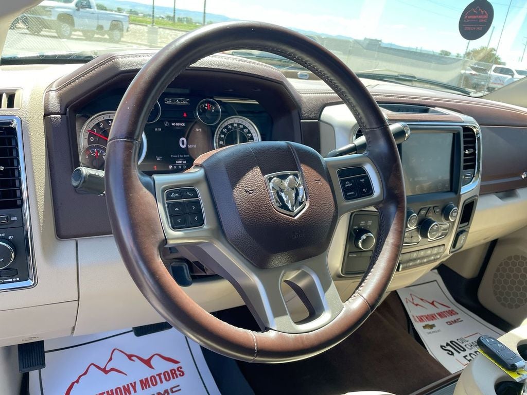 2017 RAM 2500 Laramie Crew Cab 4x4 6'4" Box