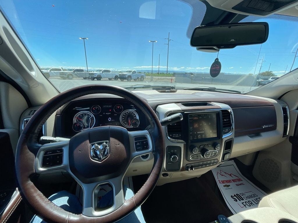 2017 RAM 2500 Laramie Crew Cab 4x4 6'4" Box