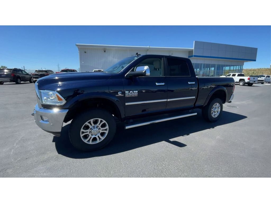 2017 RAM 2500 Laramie Crew Cab 4x4 6'4" Box