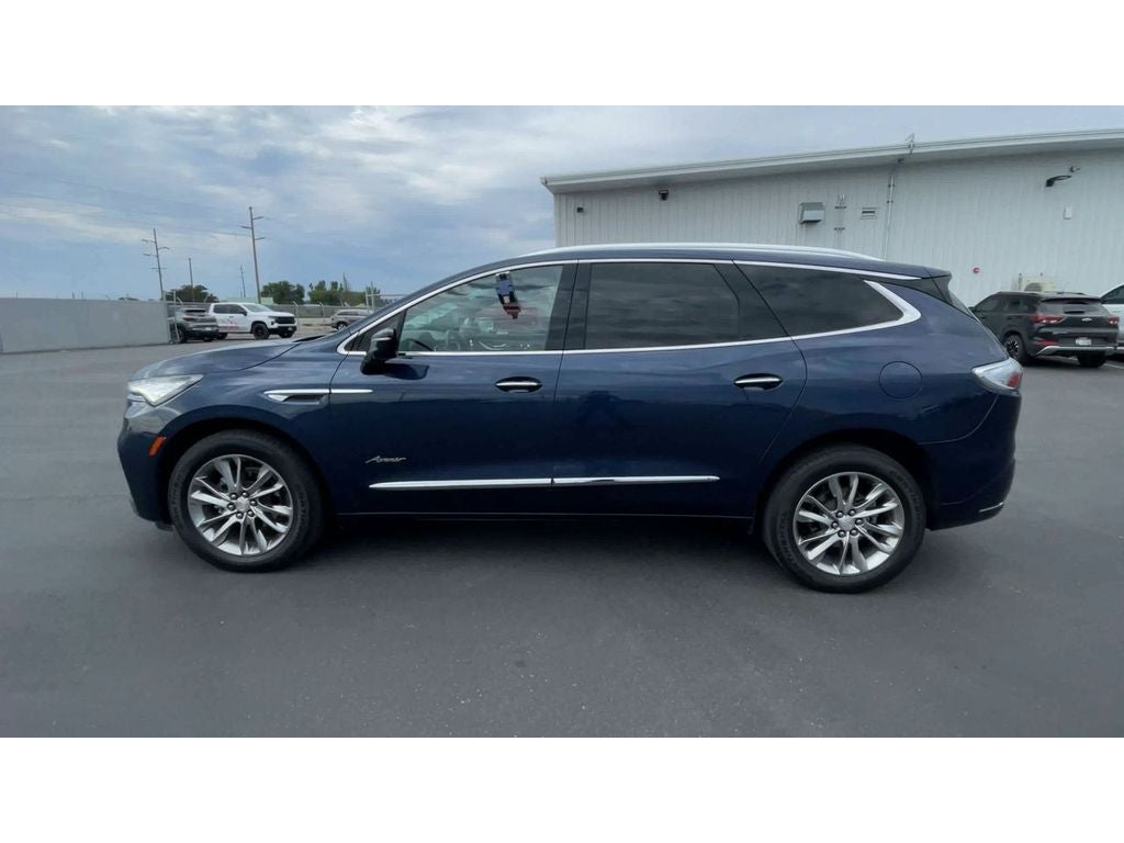2022 Buick Enclave Avenir